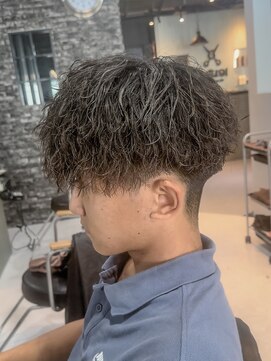 メンズサロン ガウディ 高槻店(men's salon Gaudi) 縦落ちツイストスパイラルパーマ×メンズツーブロックマッシュ