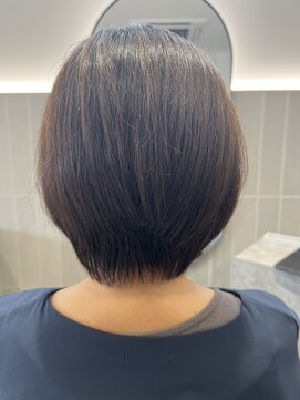 グラムヘアー(GLAM HAIR) オリーブカラーXボブスタイル