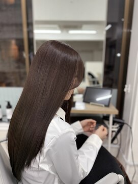 アウラ 近鉄八尾駅前店(Aura) 艶感抜群