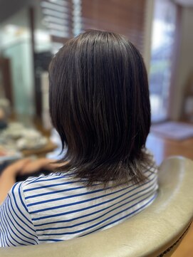 カッツ 神辺店(CUT S) くびれのあるミディアムスタイル