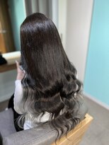 リノ(Lino)&nbsp;羽エクステインナー♪