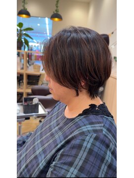 癖毛を味方に！丸みショート