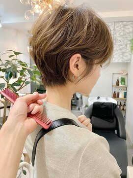 アイドットプラスサッポロ 札幌(i.+SAPPORO) ミルクブラウンショートオリーブ40代50代60代
