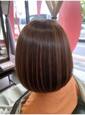 大人女性の白髪ぼかしシークレットハイライト