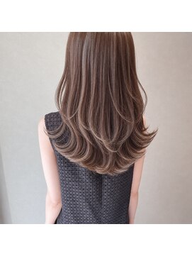 エル(el.) #ロングレイヤー #波巻きウェーブ