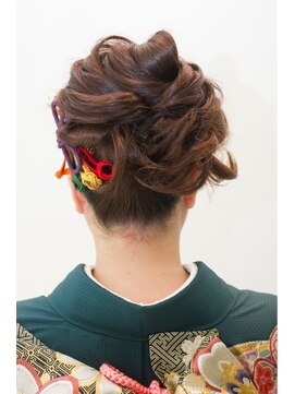 ヘアアンドエステ ヒロイン 西麻布本店(Hair&Esthe HIROIN) 和装でも洋装でもイケるアップスタイル