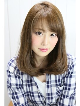 ロエナ(ROENA) 外ハネボブペールベージュセクションカラーグラデーションカラー