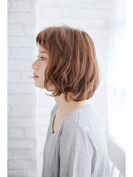 プティルカ(PutiLuca D.C.) ショートバングの外ハネカール