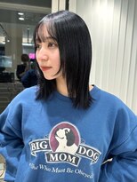 ガーデンヨコハマ(GARDEN YOKOHAMA) ミディアムレイヤー シースルー フルバング 黒髪 ネイビー