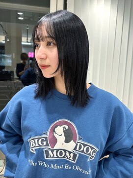 ガーデンヨコハマ(GARDEN YOKOHAMA) ミディアムレイヤー シースルー フルバング 黒髪 ネイビー