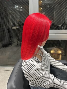 アンダーバーホワイト 栄店(_WHITE) レッド