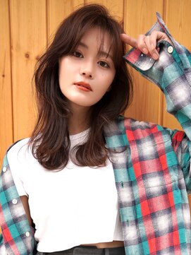 【buZon高田馬場】くびれセミディゆるふわカールオリーブグレー