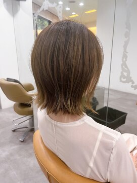 ジラ ヘアアンドメイク(girra HAIR&MAKE) レイヤードボブ