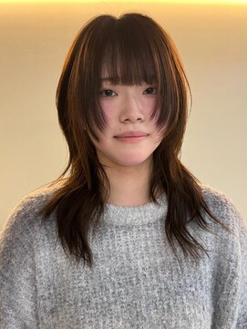 ナループロアボタン(Nalu pu loa BOTAN) レイヤーカット/レイヤーウルフカット/ミディアムレイヤーカット