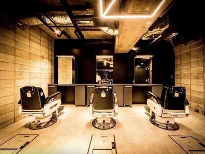 フランクスバーバー アンド ビアークラブ(FRANK'S BARBER and BEER CLUB)の写真
