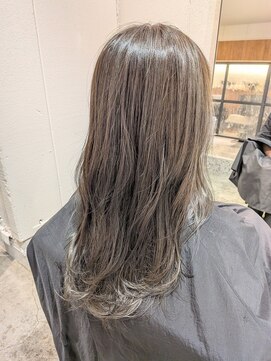 ナンバースリー 溝の口店(Number Three) グレージュ【N°3溝の口】