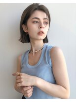 ヒュー 広島(HEW)&nbsp;顔まわりレイヤー透明感グレージュ大人かわいいくびれボブ