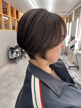 フリーラ 横浜(freera) アラサーアラフォーウェット感ウルフカットエアリーショート