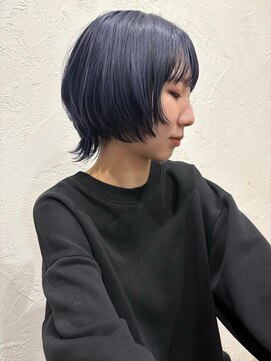 ハイク(HYKE) ショートウルフカット/ネイビーブルー