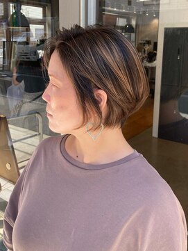 g r a i n canvas. 川崎/ショート/ボブ/髪質改善【グレイン】【5月1日~(予定)】 バレイヤージュ ショートボブ ベージュ 窪田