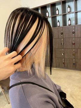 イーエス(E.S) 切りっぱなしボブ×アンブレラピンクカラー