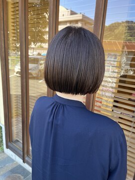 ヘアーブランドジン ティアラ(HAIR BRAND Jin Tiara) 大人ボブ
