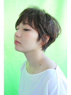 ココ 鷹匠(COCO) ミニマムなショート　ストレート/白髪染め/ヘッドスパ/リタッチ