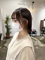 ヴィップルーム(viproom) イヤリングカラー/ベージュカラー/切りっぱなしボブ/外ハネ