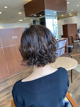 アッシュ アーティスティック スタジオ オブ ヘア(Ash artistic studio of hair) ボブパーマ