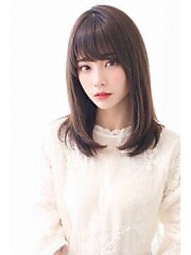 シェルベアー(Shell Bear) 【銀座　有楽町】毛先ワンカール×レイヤーカット×小顔カット