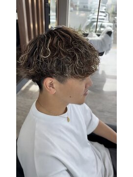 オーラ(AuRa) 波巻きパーマ×ホワイトメッシュ