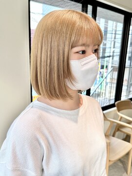 リグリー(regree) ぱつっとボブ/顔周りレイヤー/ぱっつん前髪/ベージュ/髪質改善