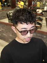 フォーコーナーズカットショップスリーセント 栄(FourCornersCutShop 3/cent)&nbsp;大人パーマ/渋パーマ/大人フェード/フェード/ビジネス