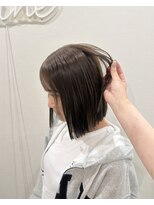 ルピナス(Lupine.)&nbsp;【Honoka】透明感オリーブカラー×切りっぱなしボブ