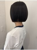 顎ラインぱつっとボブ