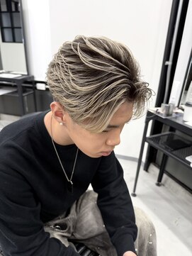 スジ感バレイヤージュ