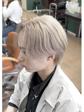 ネオンズ 南郷18丁目店(NEON´S) 【札幌白石 ハイトーンカラー(ホワイトブロンド)松本 凌弥】