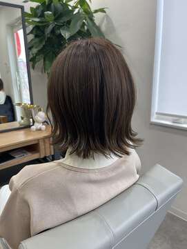レアレア(Lea lea) 外ハネレイヤースタイル