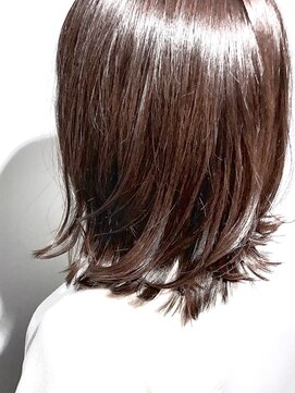 アディクト 綾瀬(ADDICT) 【ADDICT_YuuYa】切りっぱなしグレージュひし形シルエットエアリ