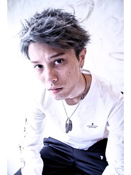 ブーケ(BOUQUET) フェザーマッシュ・サイドパートショート・ワイルドアップバング