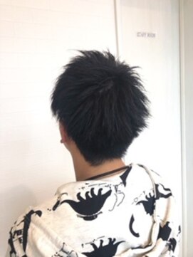 ヘアーメイク S&I ツーブロックショートカット