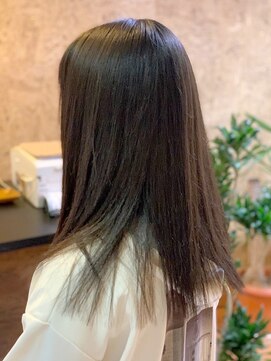 アークスヘアー グリーンアッシュツヤ感UP♪ダメージレスのナチュラルストレート