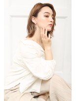 クラッチ ユニ(CLUTCH uni)&nbsp;くびれミディナチュラルワンカールボブe11