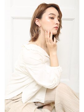 クラッチ ユニ(CLUTCH uni) くびれミディナチュラルワンカールボブe11