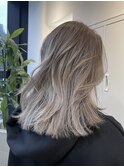【Kaede】根本が伸びても気にならないバレイヤージュカラー