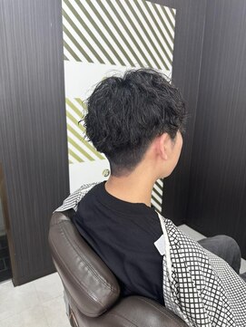 バーバーバー 八広(BARBER-BAR) 縦落ちパーマ　ツイストパーマ