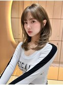 ミディアムレイヤー　顔まわり　シースルー　前髪