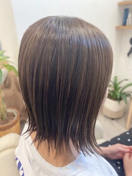 ラネーシェ(la.neche) ツヤッと切りっぱなしボブ