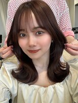 アイヴィー(IVY)&nbsp;大人可愛いくびれミディアム 顔まわりカット【肥田亜沙美】