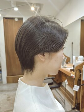 イチエ(ICHIE) 大人可愛さ引き立つ前髪ありひし形ショート